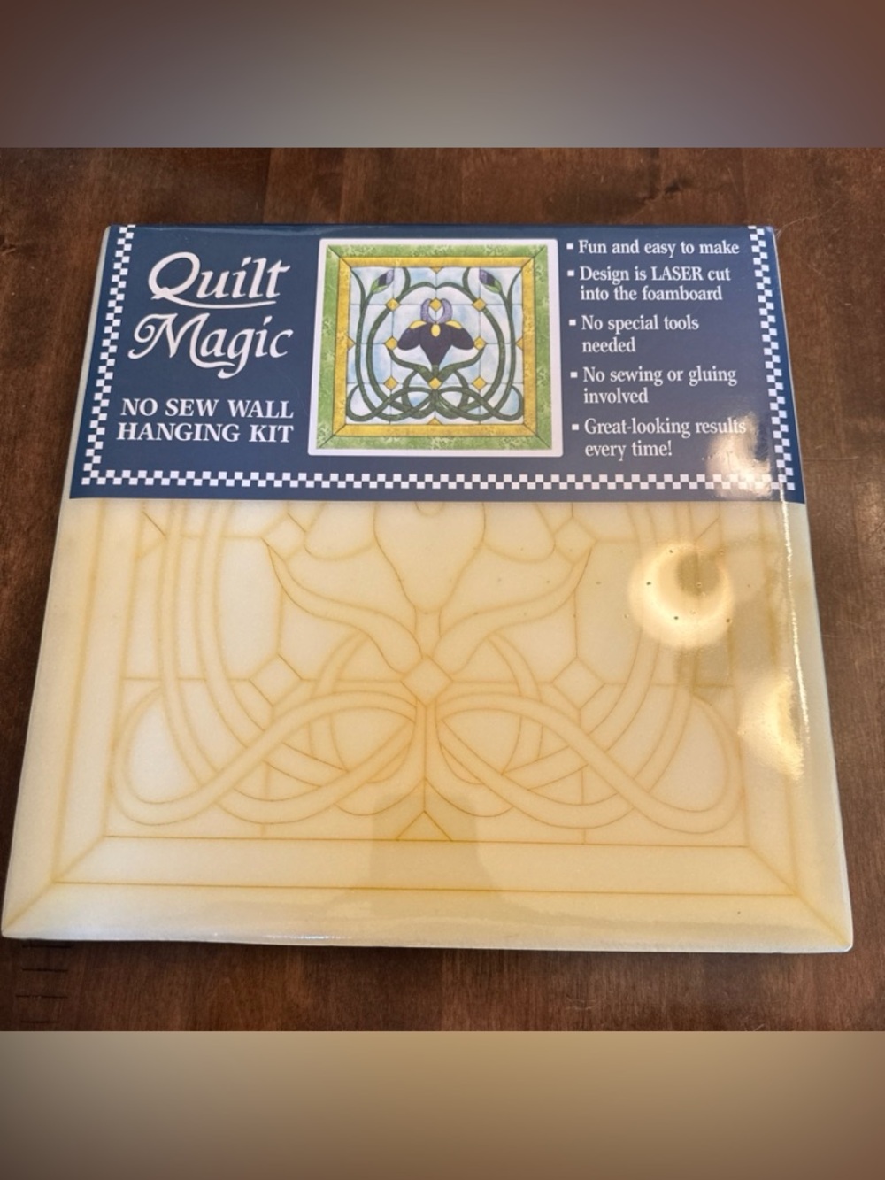 Quilt Magic No‎ Sew Wall Hanging Kit "Iris"  12 x 12"  #820
